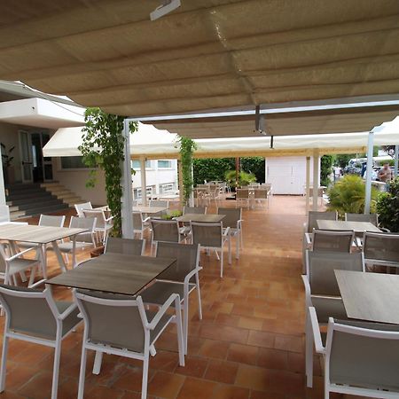 Hotel Manuela Cervia Exterior photo