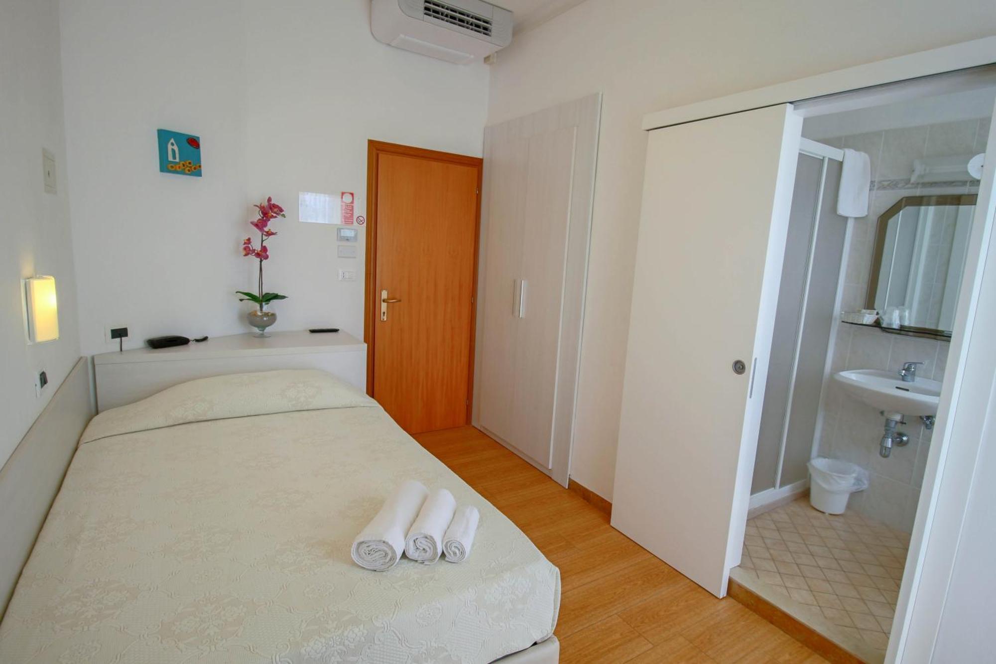Hotel Manuela Cervia Room photo
