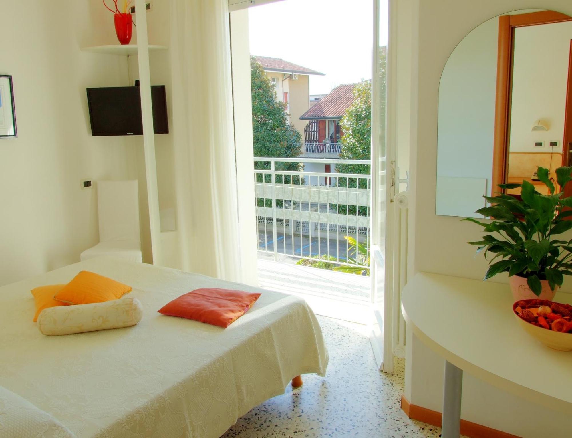 Hotel Manuela Cervia Room photo